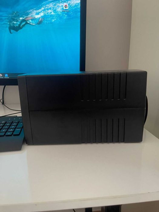 UPS CyberPower Model UT1500EI