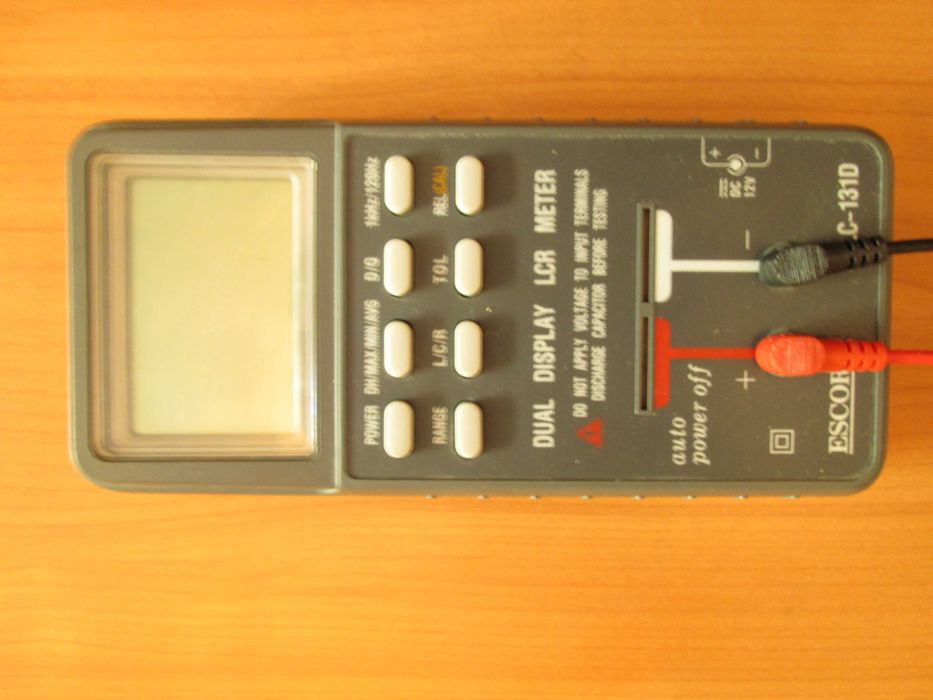 профессиональный мультиметр ELC-131D