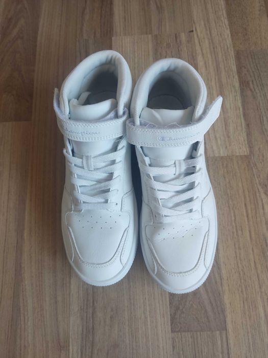 Маратонки Champion