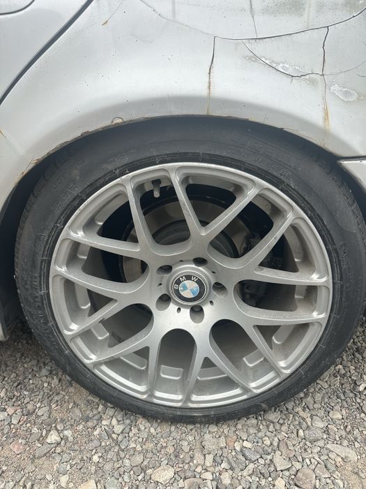 Диски с шинами разноширокие