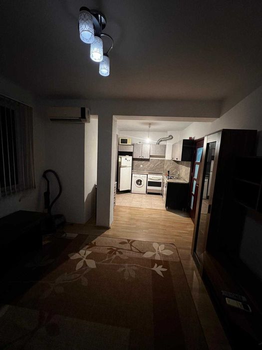 Дава се под наем Двустаен апартамент в Търговище, Вароша - 60 кв.м за 204 € - Снимка #2