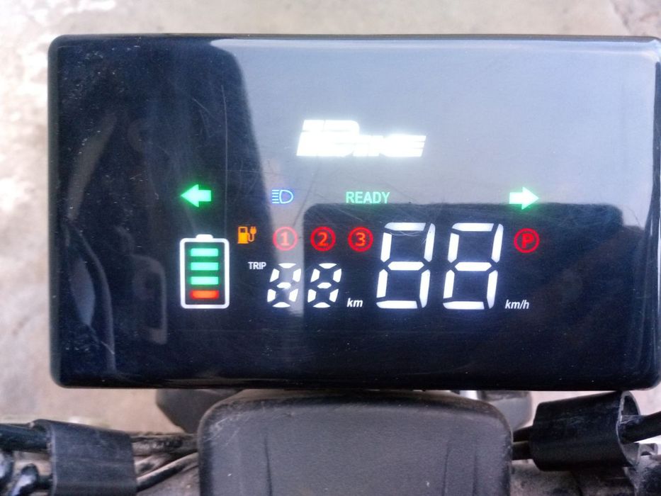 Elektron skuter sotiladi