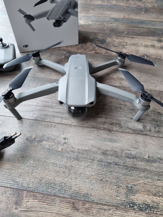 Drona DJI Mavic Air 2