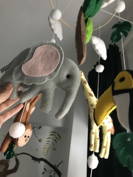 Vand carusel mobil cu animale