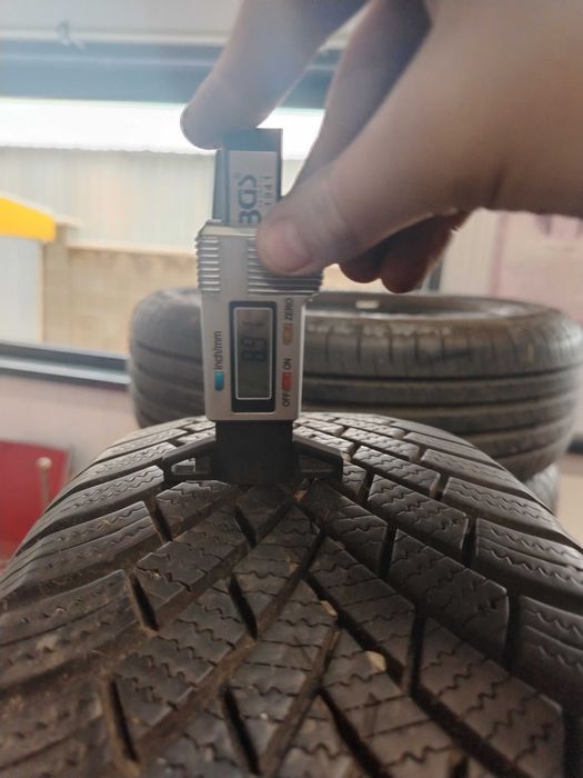 2бр.зимни гуми 205/55/16 Nexen