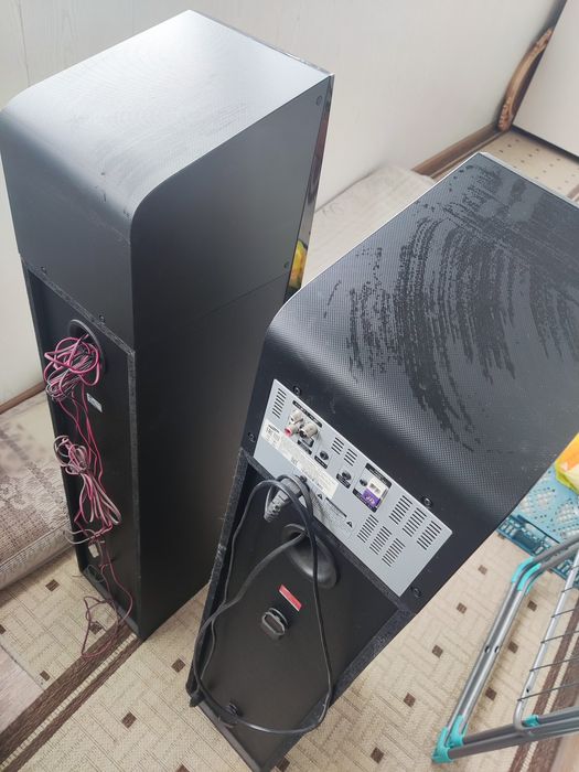 Samsung 350W 2.2-Channel Sound Towers