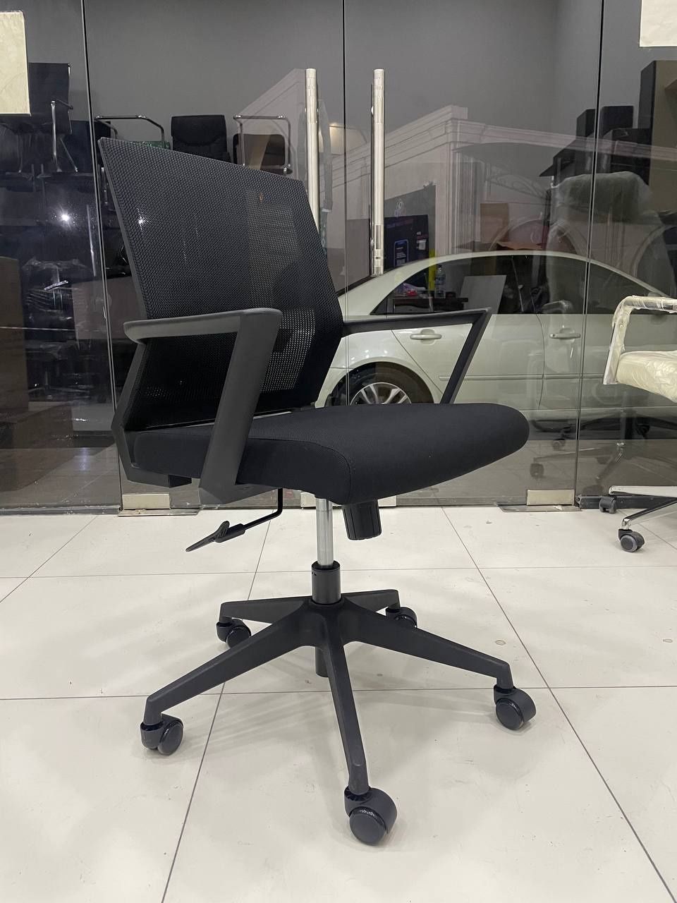 Офисное сеточное кресло качалка 6033C: 799 000 сум - Офисная мебель ...