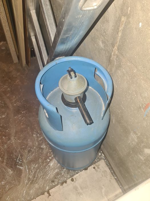 Голяма газова бутилка