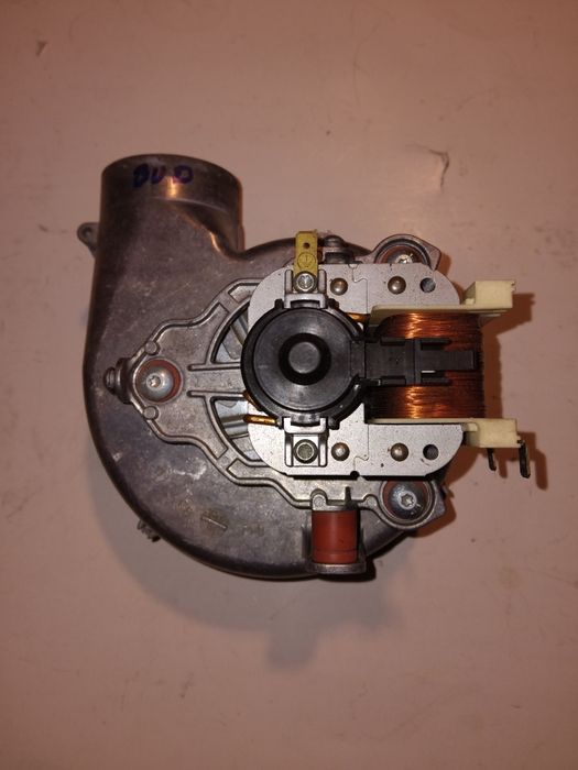 Ventilator ebmpapst RLL108/4000A2-3030LH-616 azi