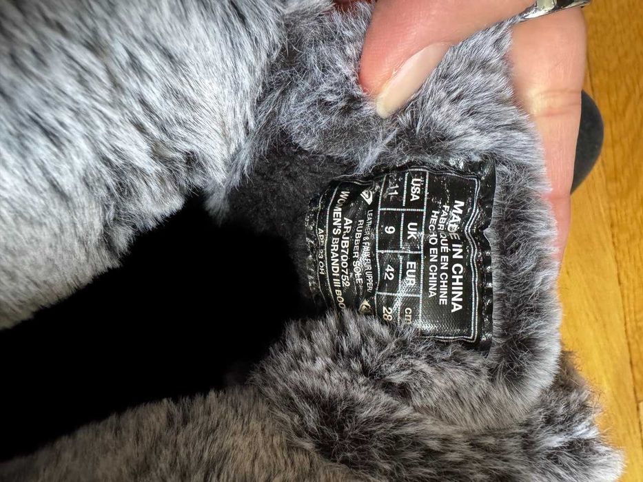 Боти/Апрески Roxy - естествена кожа с пух, 42 номер