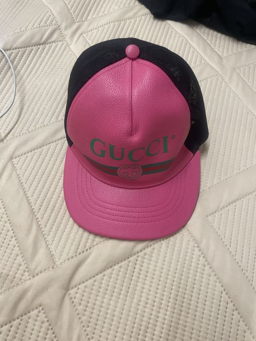 Бейсболка новая 3000 тенге