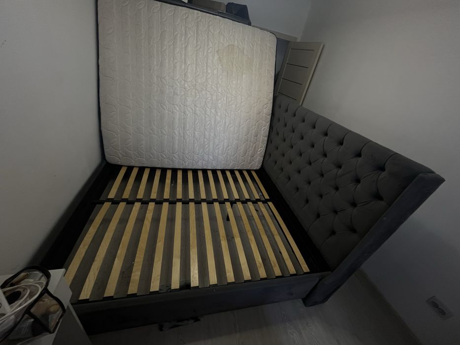 Продам кровать с матраслм