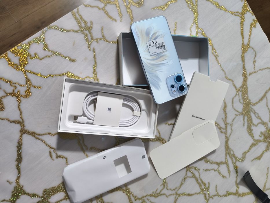 Oppo  reno 14 F 5 G 256/8 GB RAM nou