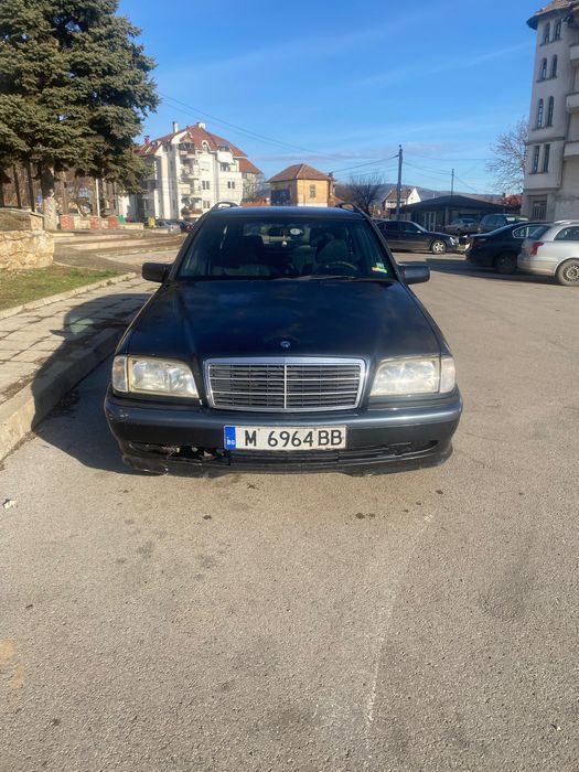 Мерцедес CDI 220