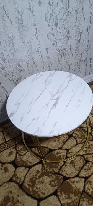 Журнальный столик в стиле лофт