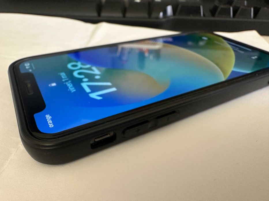 iPhone X | 256 GB