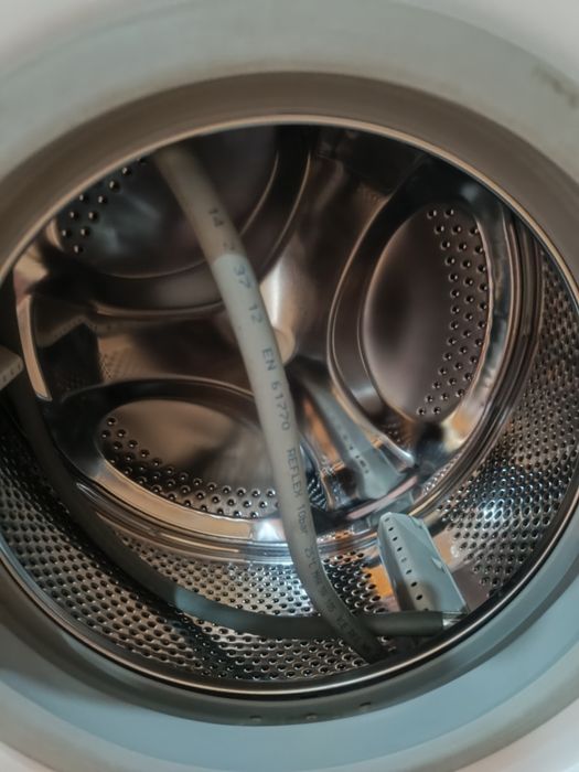 Срочно продам стиральную машину