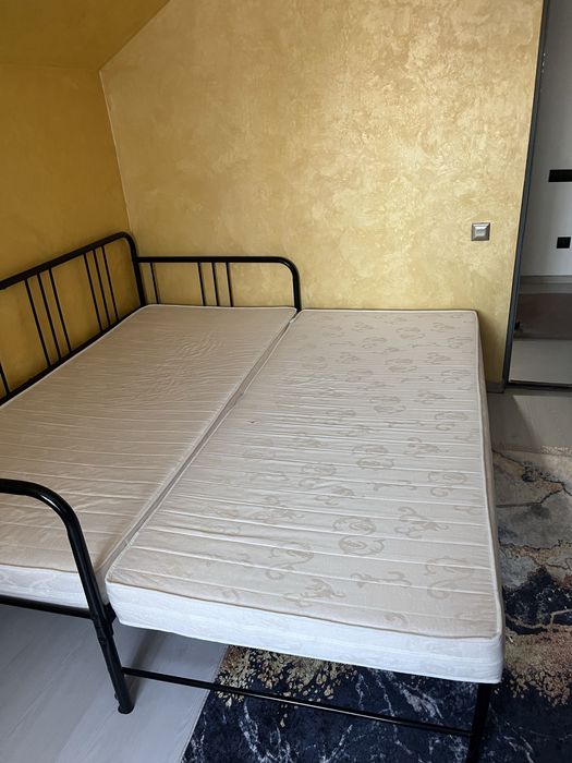 Cadru de pat canapea extensibila , negru cu 2 saltele
