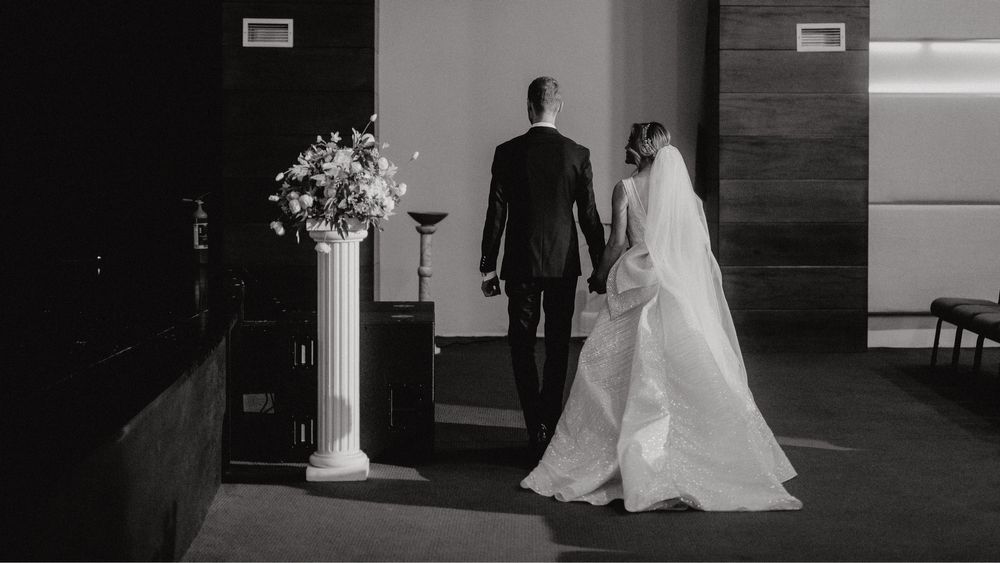 Rochie de mireasa tip sirena cu trena detasabila