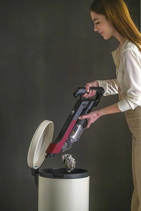 Нова акумулаторна/права прахосмукачка Hoover 39401048, HF2