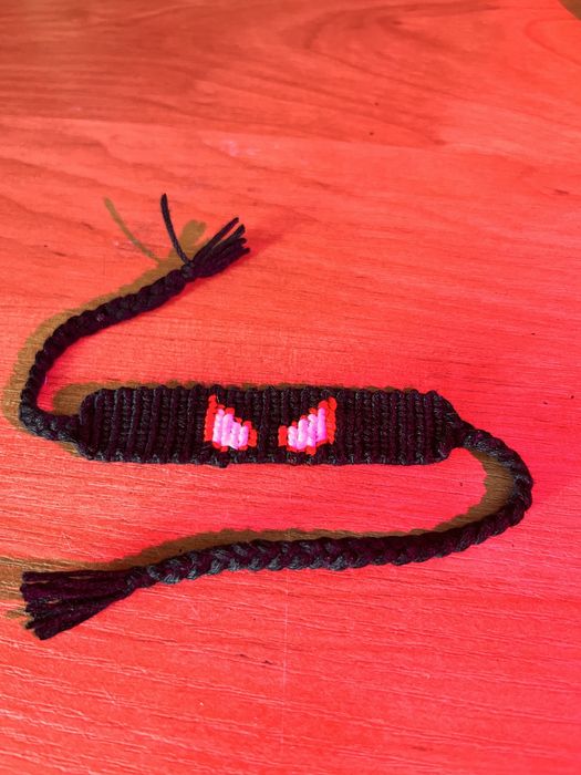 Фенечки , брелки