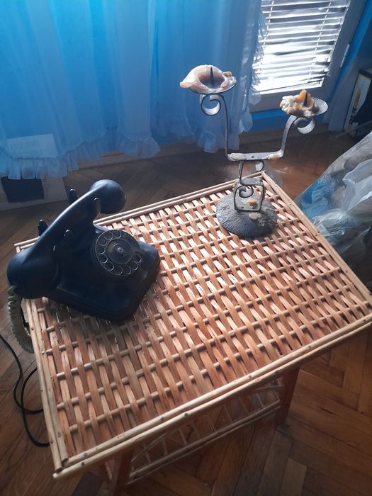 Украинска газена лампа,Бакелитов телефон,свещник и покривка