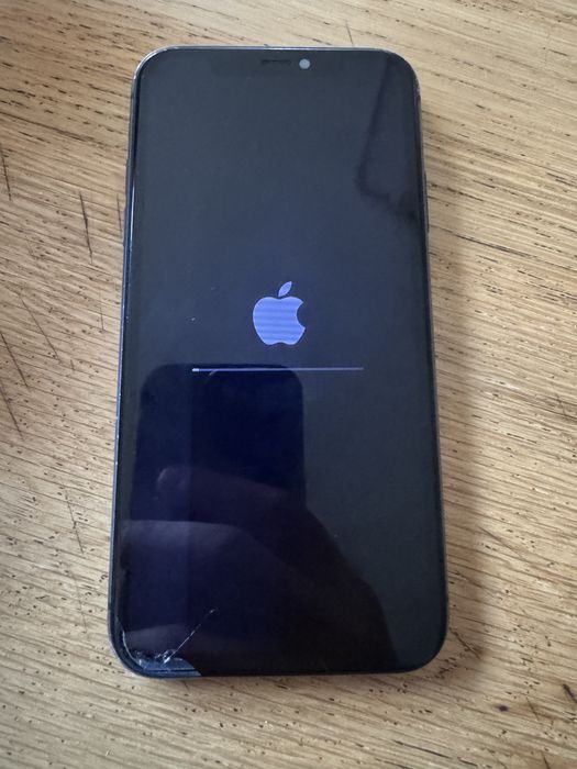 Vand iphone 11 black 128 gb