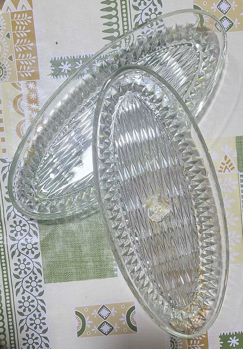 Посуда разная , в хорошем состоянии