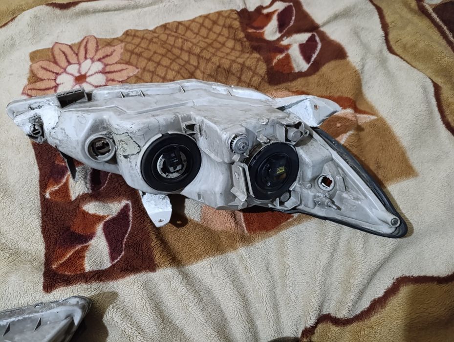 Фары на Тойота Камри 35