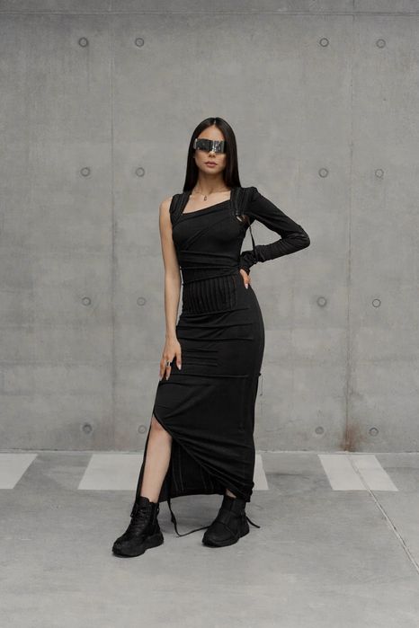 Платье дизайнерское Junus Coban в черном цвете