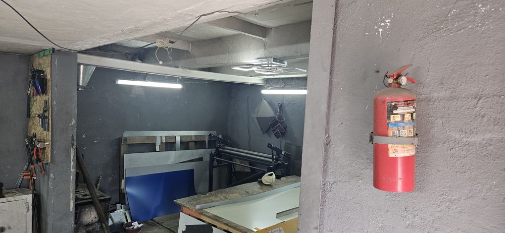 Продам гараж 40кв