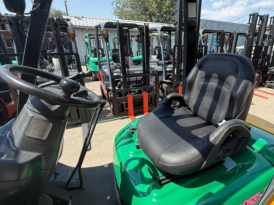 Вилочный погрузчик ( Коматсу) Кара