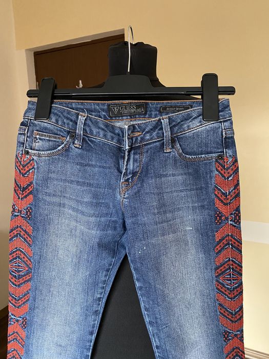 Blugi Guess marimea 25(S)- Nissa, Zara