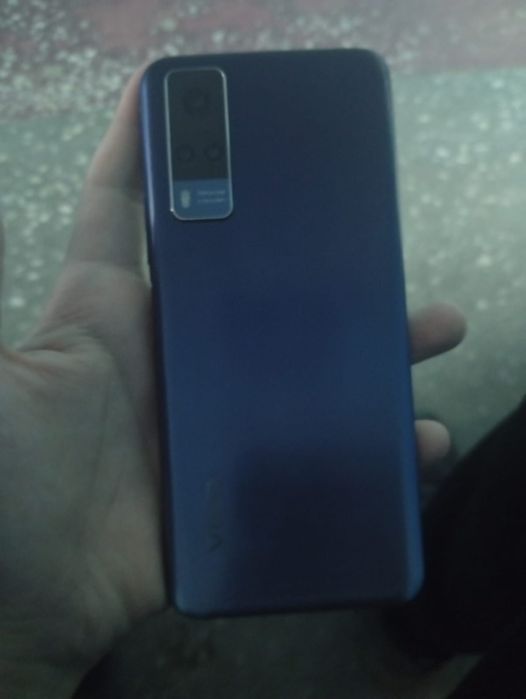 обменяю смартфон vivo y53c