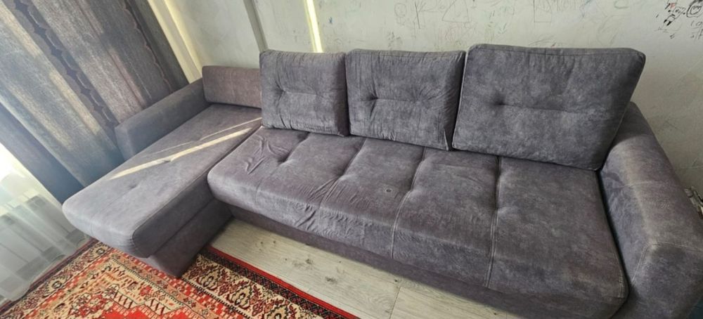 Продам диван 4метра
