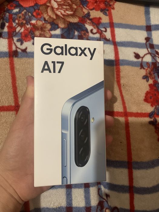 Samsung galaxy A17 новый