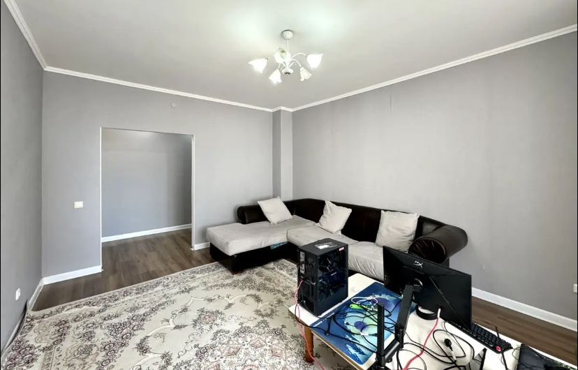 отдам бесплатно диван