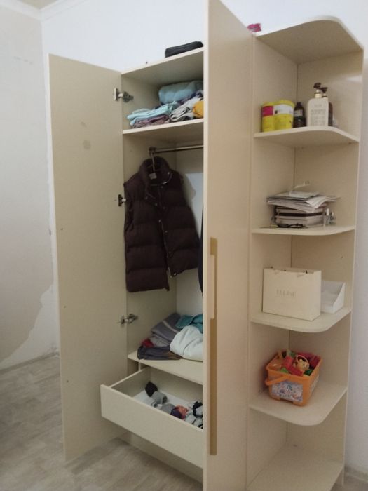 Шкаф шифоньер срочна продам 119.990