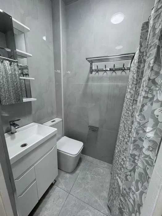 1/3/5 аренда квартира Новомосковская/Старт стадион. Квартира аренда.