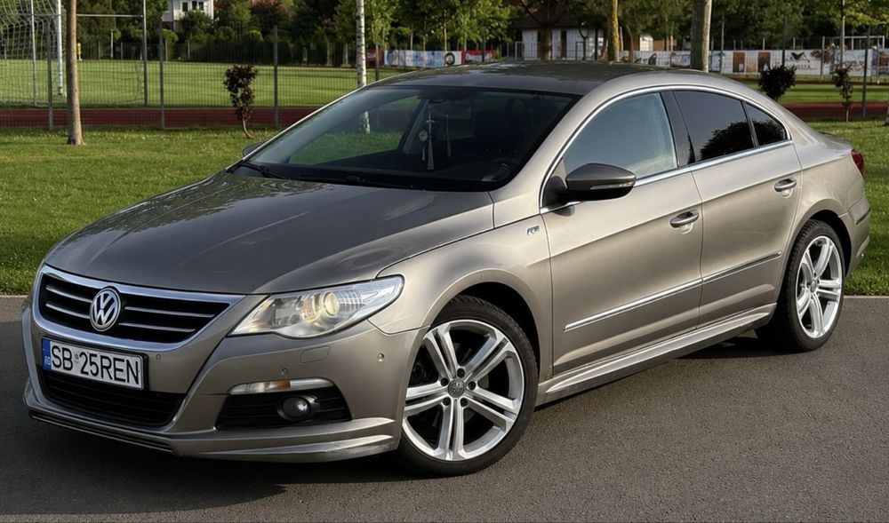 VOLKSWAGEN Passat CC