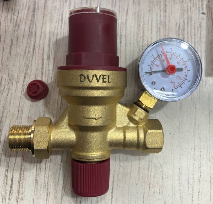 Манометр Манометр. газ анализатор. три ходовая гилза. сув редуктор.