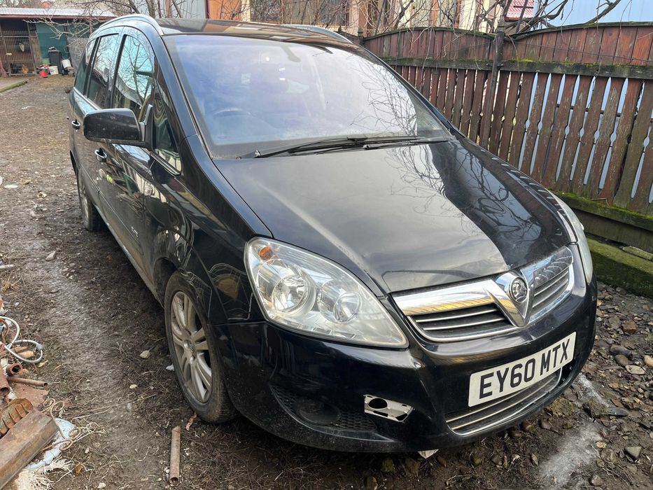 Opel Zafira provenienta UK