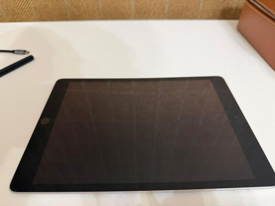 Продается ipad 2018