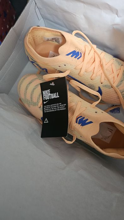 Vând ghete Nike km elite