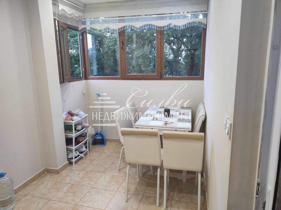 Продава се Двустаен апартамент в Шумен, Център - 60 кв.м за 1505 €/кв.м - Снимка #8