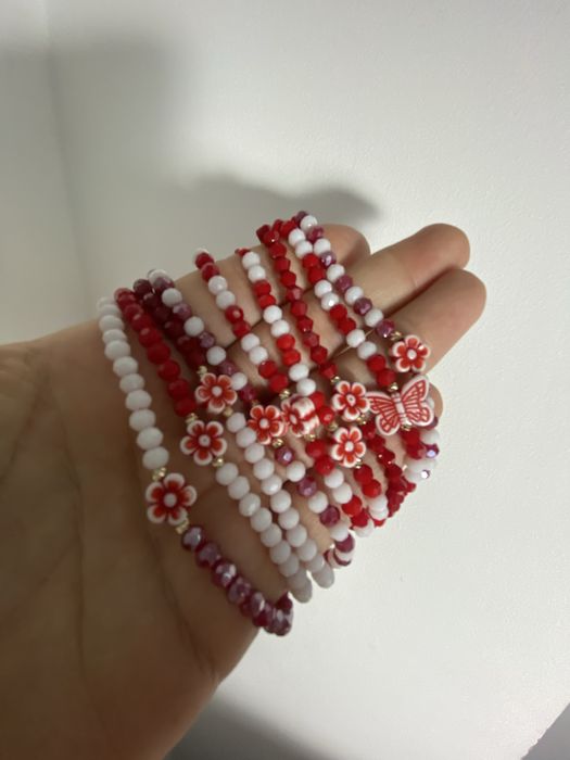 Martisoare cu elemente din aur de 14 k