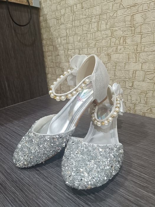 Туфли новые 35размер