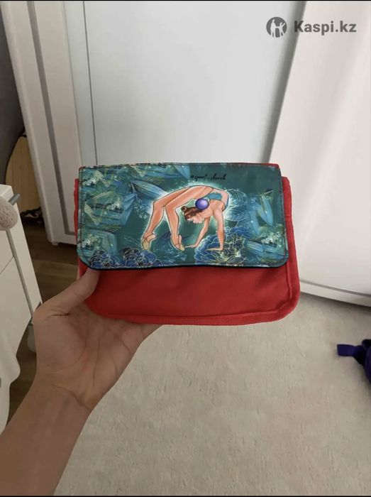 Маленькая сумочка для художественной гимнастики