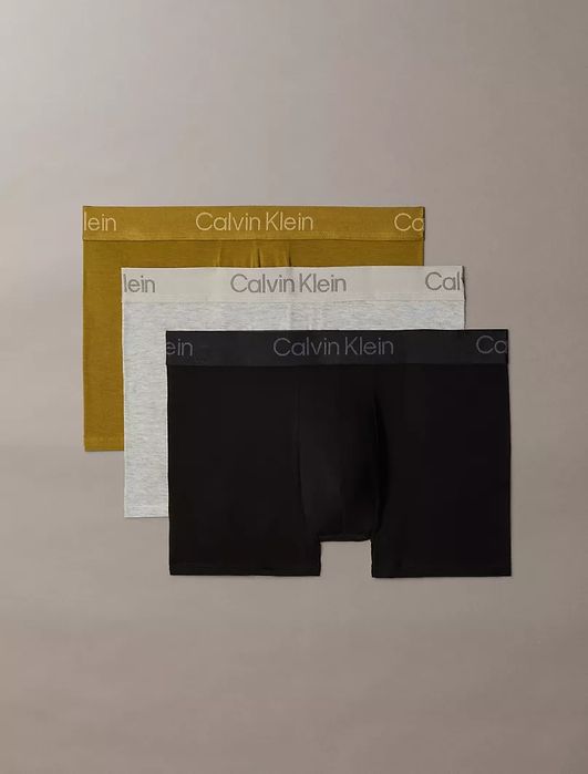 Нижнее бельё Calvin Klein
