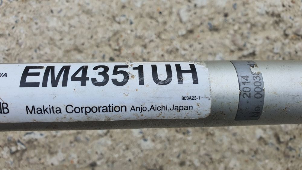 Косачка Makita EM4351UH